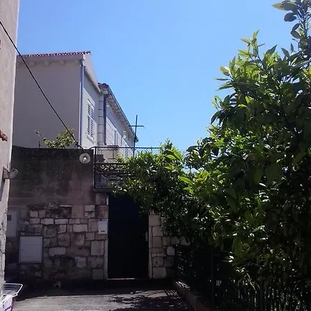 Apartment Ljilja